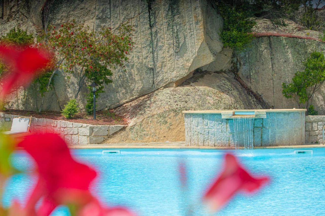 Paghe Eco Luxury Experience Hotel Buddusò Eksteriør billede